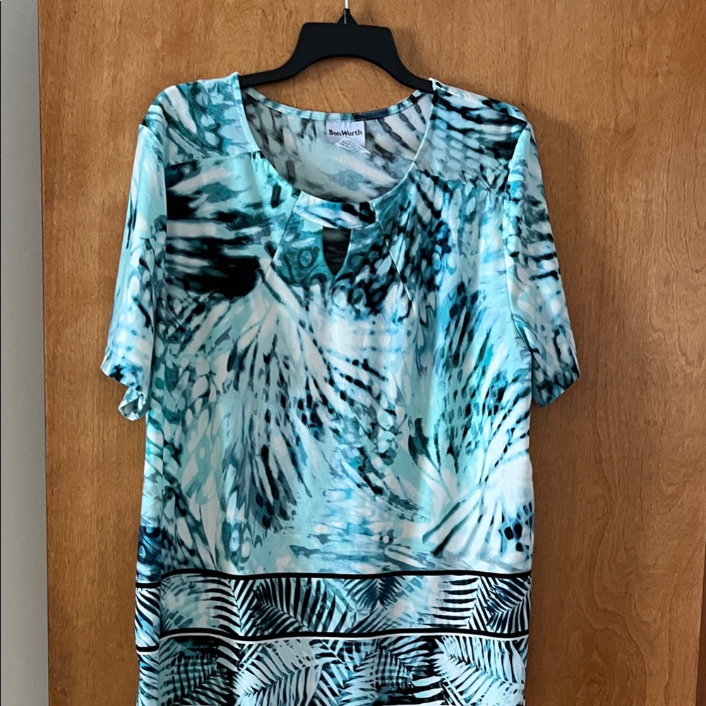 Bon Worth Aqua and Black Abstract Blouse